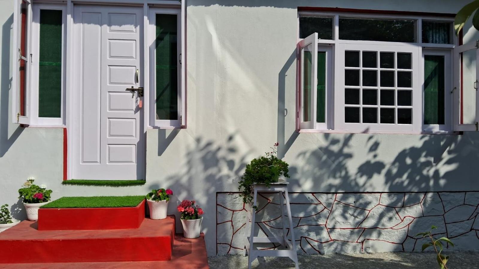 Rooh Homestay *